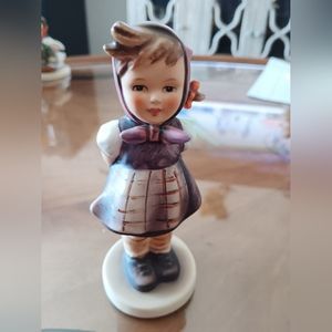 Little Girl Hummel figurine